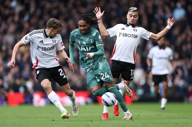 Soi Kèo Tottenham vs Fulham 03h00 30/11 - Ngoại hạng Anh 2025/26